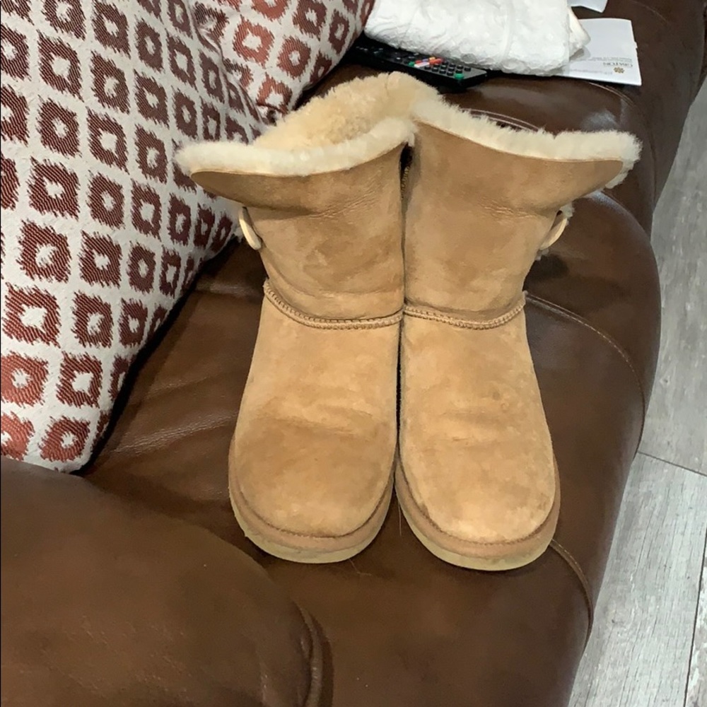 Authentic Ugg’s With Button - image 5